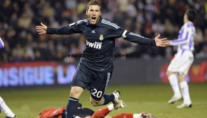 saba体育-中国剑客展英姿 孙一文力克朱明叶晋级八强